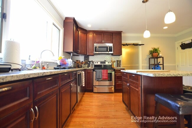 Photo - 63 Bigelow St
