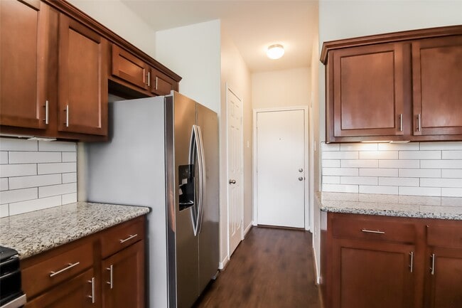 Photo - 18702 Walden Glen Cir