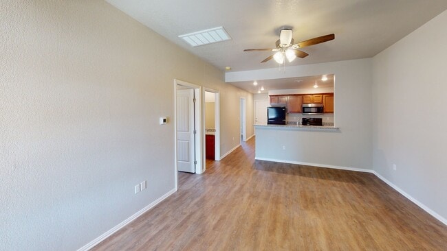 Photo - 407 E Tonner Ave