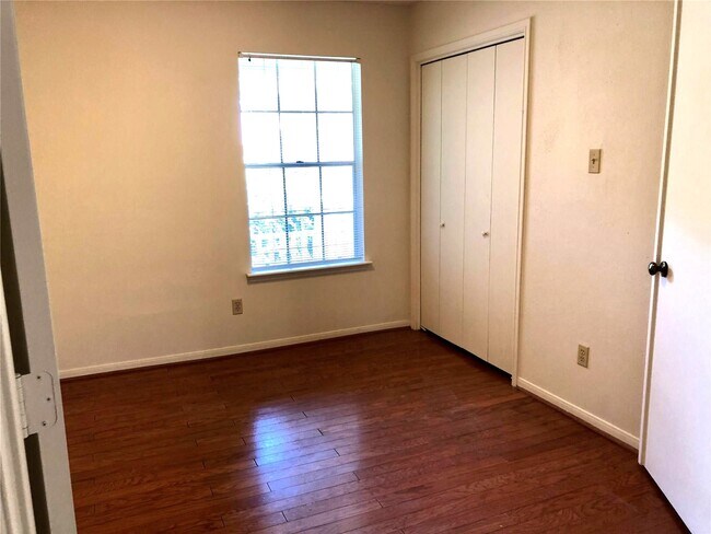 Photo - 15650 Pebble Lake Dr