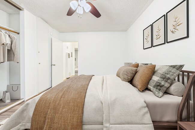 Photo - Buffalo Sherman Oaks Apartments