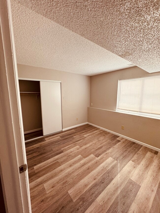 Photo - 3310 Cochran Dr Unidad D