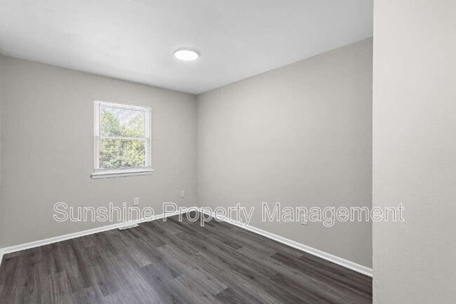 Photo - 139 Bristol Ave