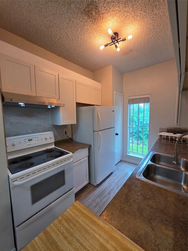 Photo - 8334 Jorine Dr Unit 8733