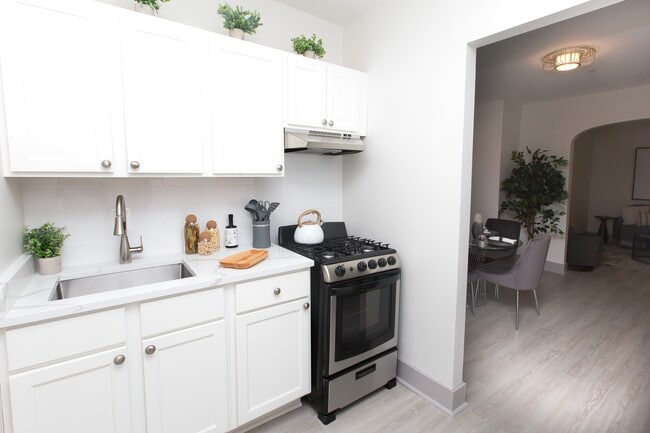 Photo - The Tobee - Cathedral St 311 (19 W. Mulber...