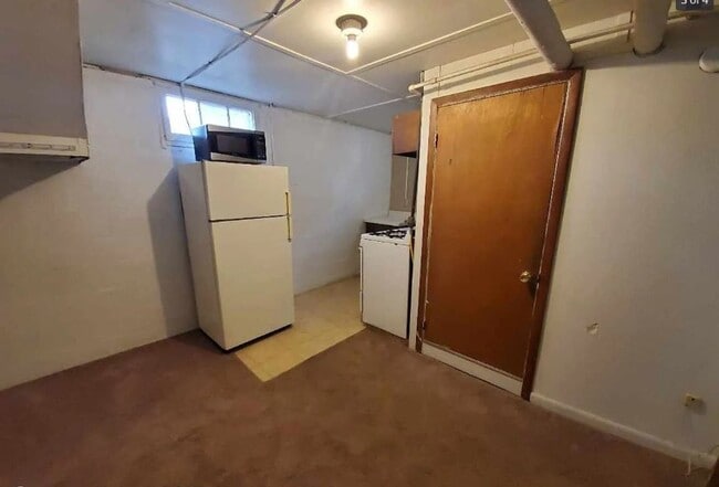 Photo - Pre-Leasing 2 Bedroom 1 Bathroom in West L... Unit 203 1/2