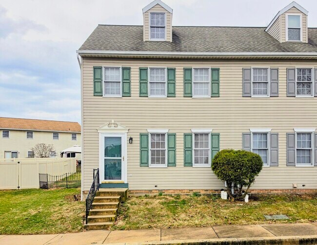 Building Photo - 160 Northwood Ct