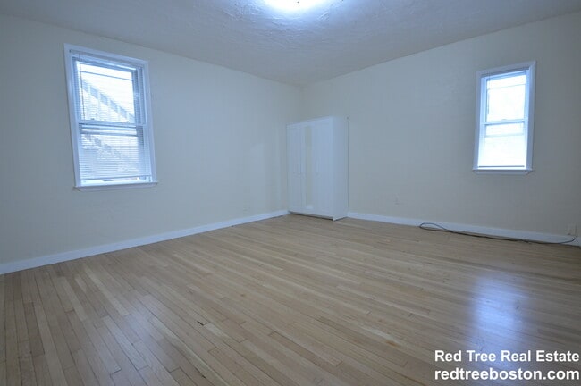 Photo - 303 Hancock St Unit 2