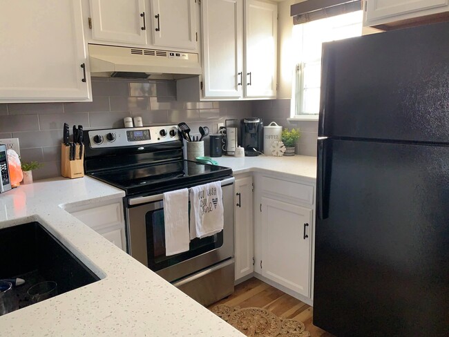 Photo - 6702 S Independence St