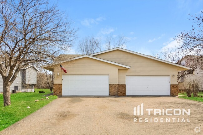 Building Photo - 6304 Kahler Dr NE Rental
