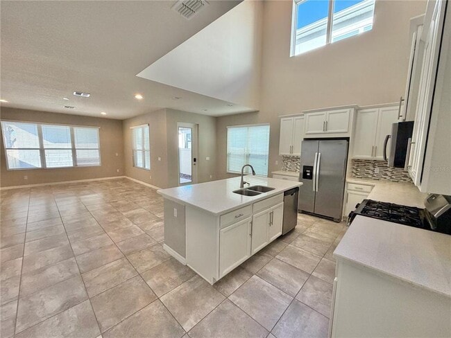 Photo - 15060 Andrew Aly