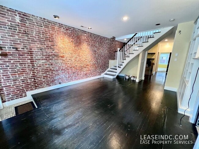 Photo - 1906 9th St NW