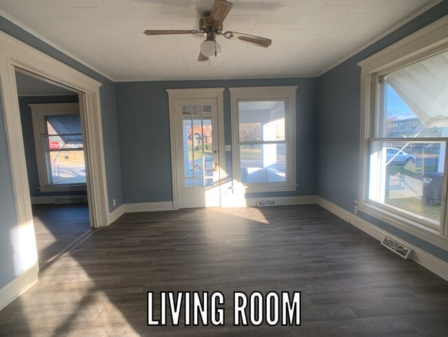 Photo - 1344 N Walnut St