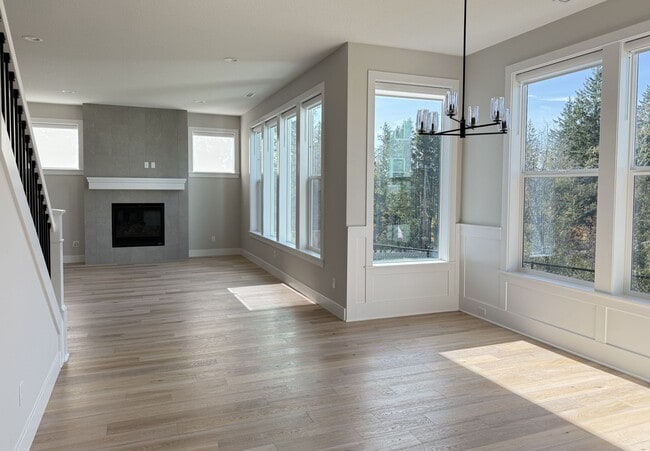 Photo - Beautiful & Bright Modern Craftsman with H...