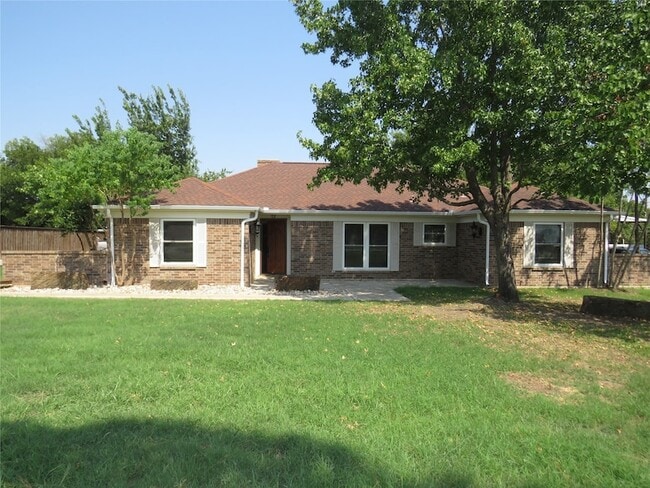 Building Photo - 3316 Darby Ln Rental