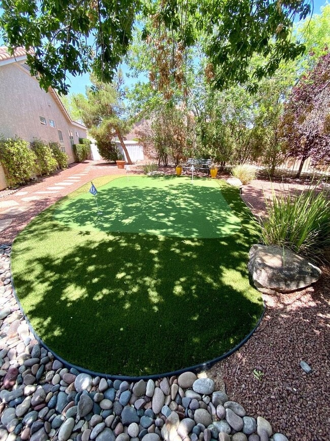 Furnished 4 Bedroom Pool Home - 6 month lease - Furnished 4 Bedroom Pool Home - 6 month lease