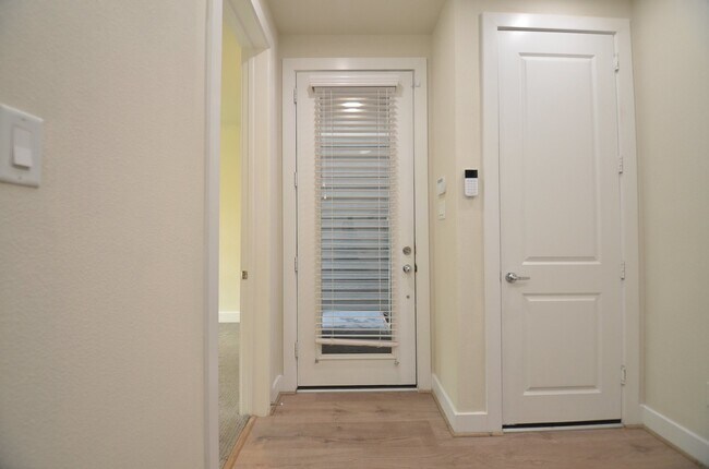 Photo - 2616 Riverside Dr