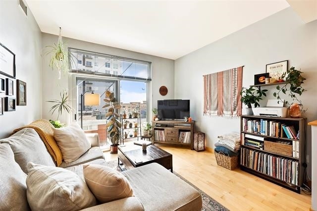 Photo - 309 W Washington Ave Unit 502