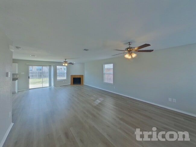 Photo - 156 Jefferson Dr