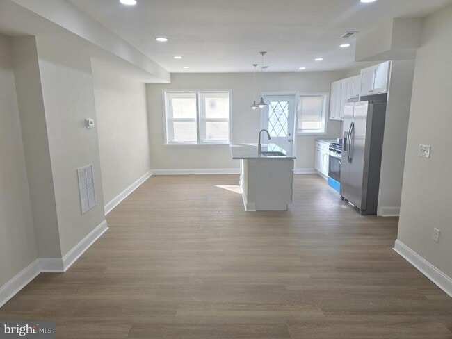 Building Photo - 3838 Greenspring Ave