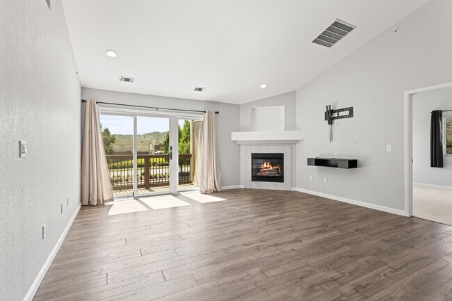 Photo - 7489 S Alkire St