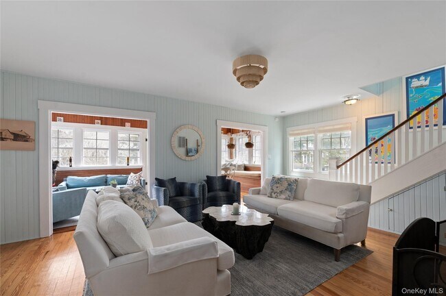 Photo - 696 Ocean Breeze Walk