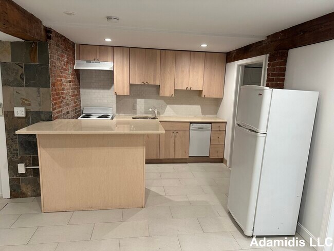 Photo - 605 Dorchester Ave