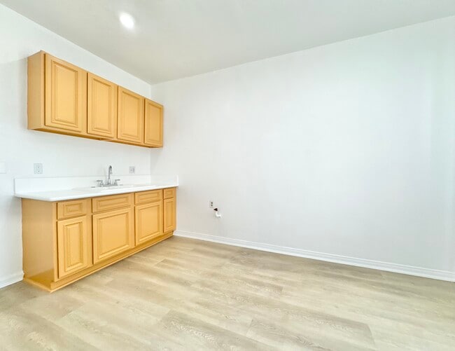 Building Photo - 1209 S Lake St Unit 419 Rental