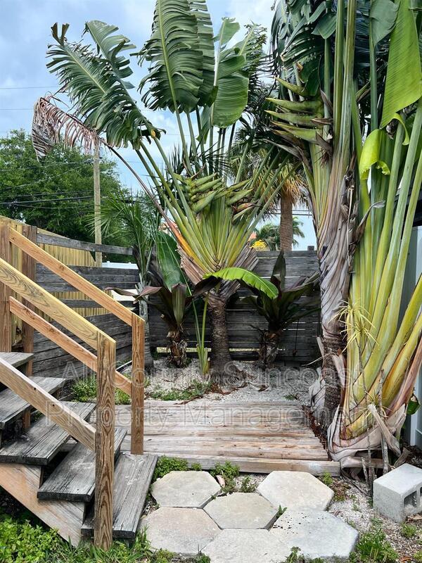 Photo - 181 73rd Ave Unidad #A