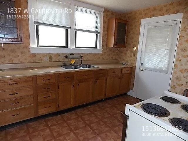 Photo - 1837 W Galbraith Rd