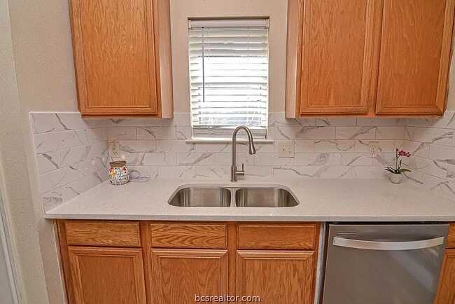 Photo - Newly Remodeled Unit!