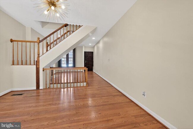 Photo - 1025 30th St NW