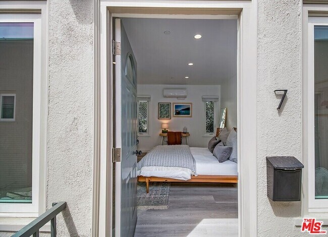 Photo - 1217 9th St Unit 7