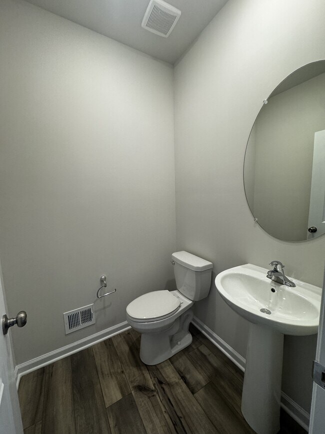Photo - 109 Brashear Ct
