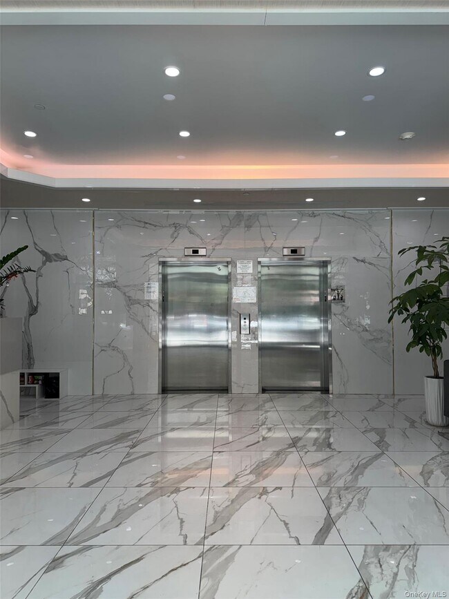 Building Photo - 144-27 Sanford Ave Unit 2Q Rental