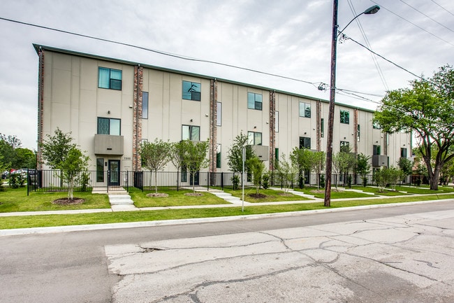 Photo - 1500 Bennett Ave