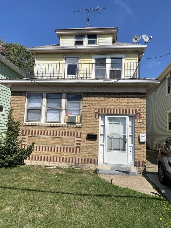 Building Photo - 28 Blum Ave Unit #2 Rental