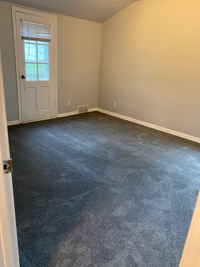 Bedroom - 2451 N 114th St Unit Upper duplex