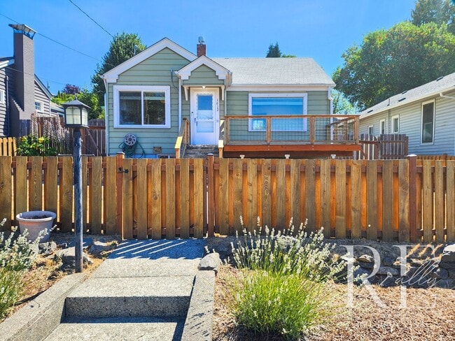 Building Photo - Classic Charmer with Water Views in the He... Rental