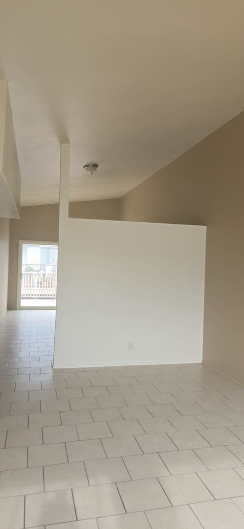 Photo - 821 N Vineyard Ave Unidad D