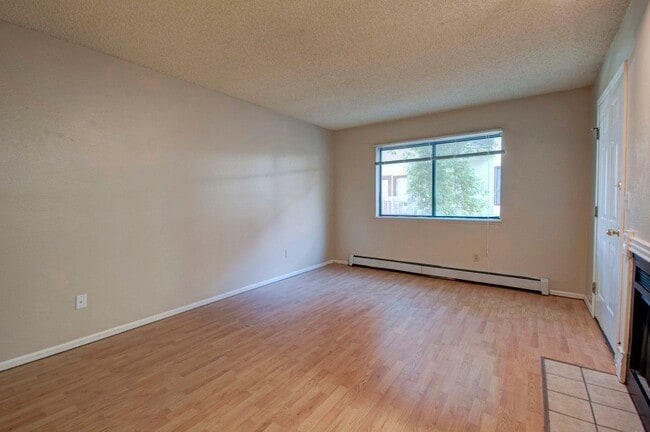 Photo - 1631 19th St Unidad 3