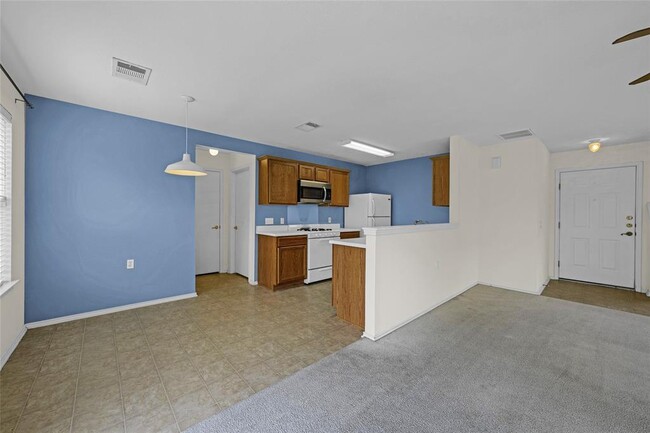 Photo - 5509 Bentsen Ln