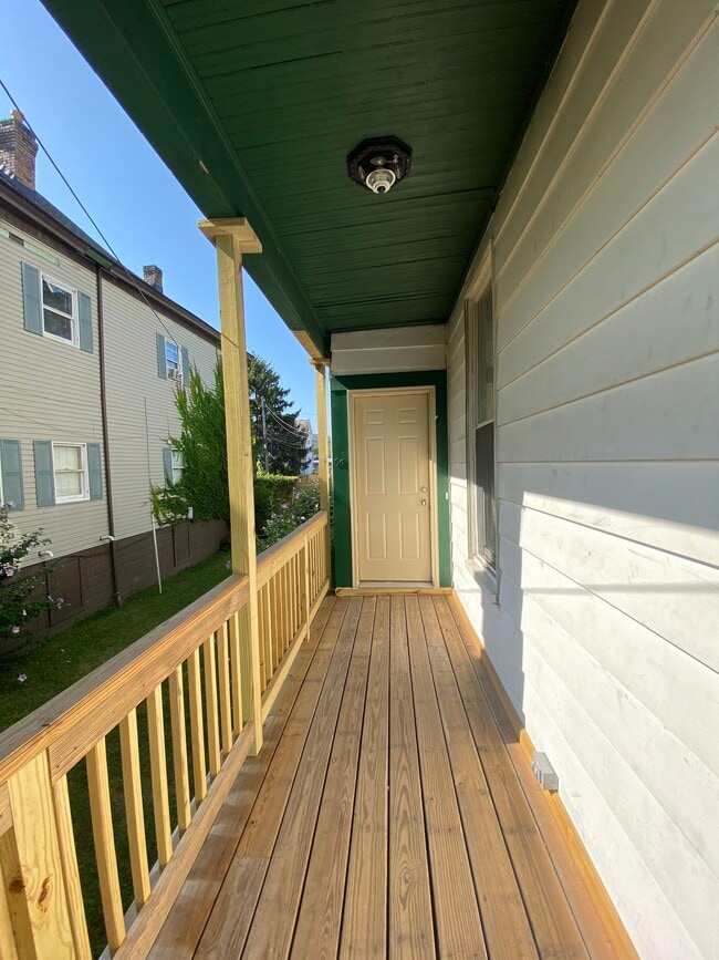 Building Photo - 96 Maryland St Unit 96 Maryland Rental