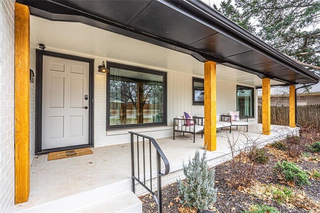 Photo - 812 East Dr