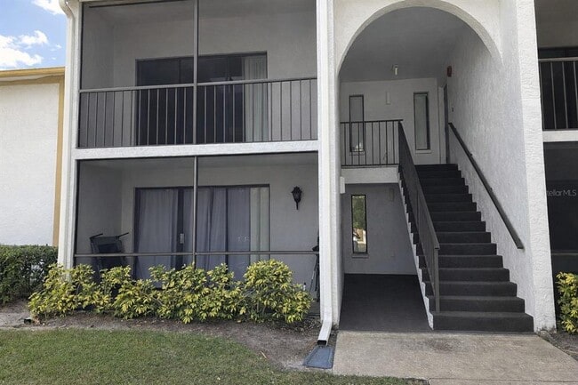 Building Photo - 8213 Sun Spring Cir Unit 31