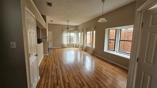 Photo - 516 Lookout Mountain Trail