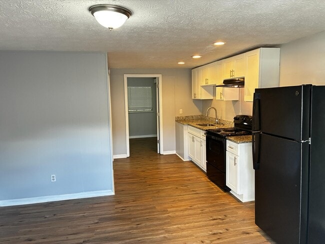 Building Photo - 2150 Inwood Terrace