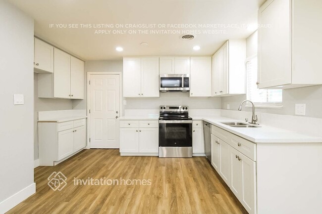 Photo - 2332 Zinfandel Dr