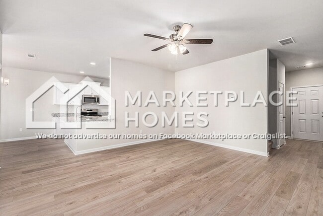 Photo - 217 W L Miller Dr