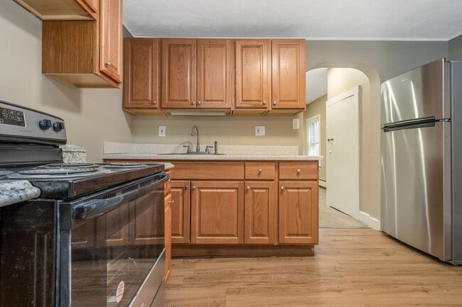 Photo - 72 Taylor St